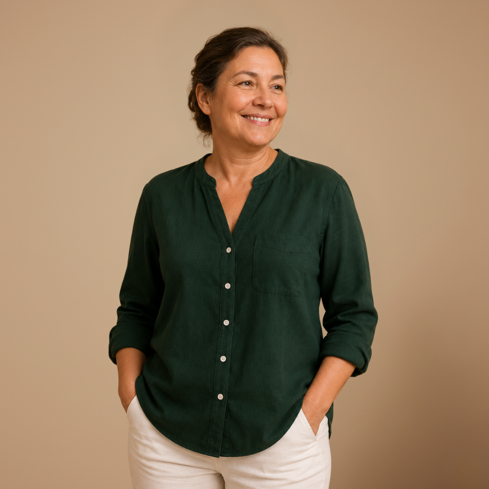 Damesblouse met losse pasvorm knoopsluiting en V-hals Jelle Jora Mode