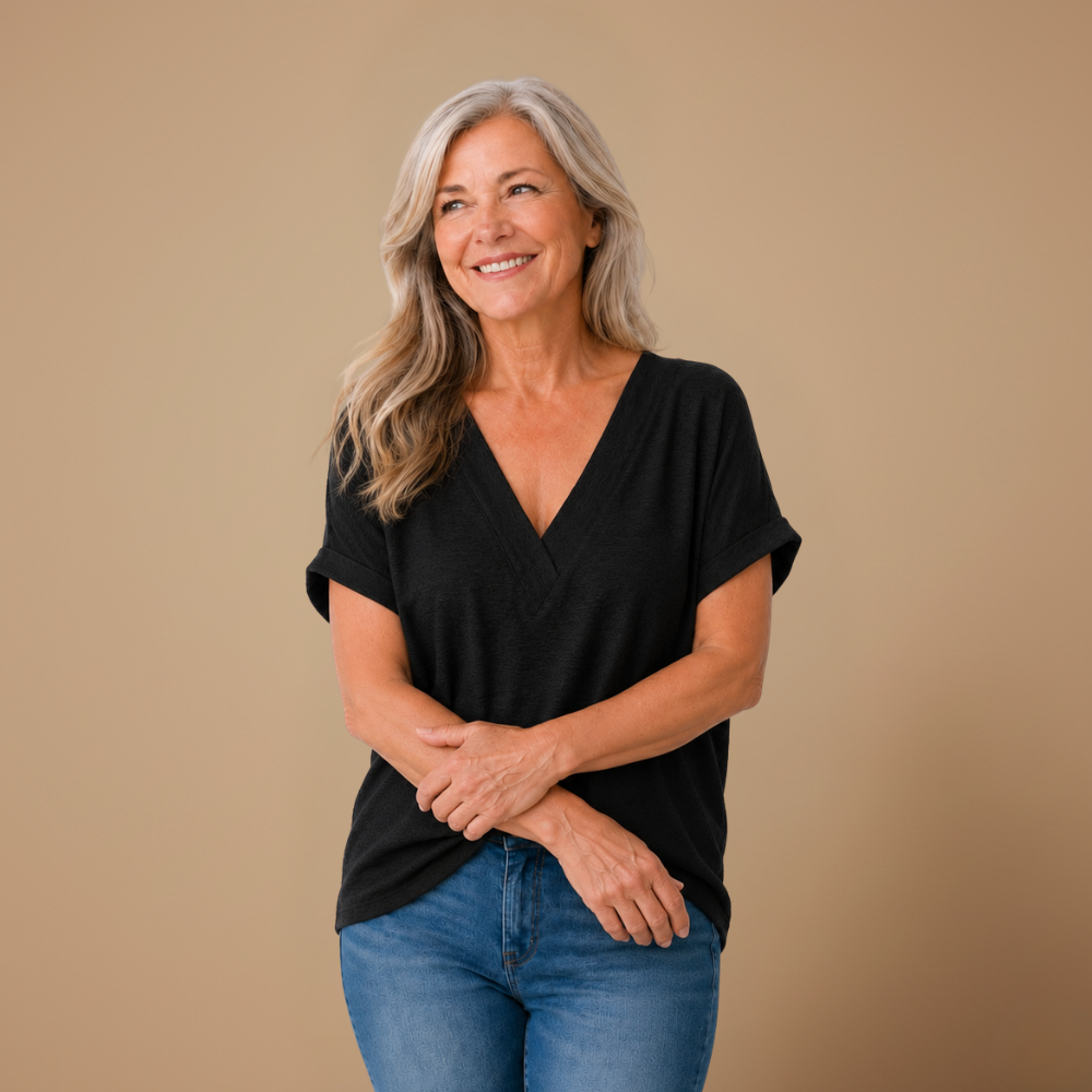 Damesblouse met losse pasvorm en V-hals Jelle Jora Mode