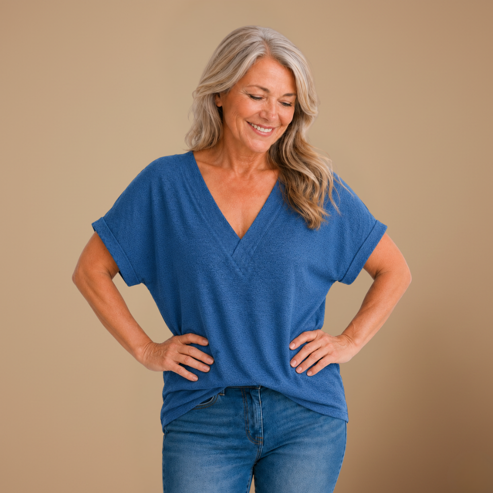 Damesblouse met losse pasvorm en V-hals Jelle Jora Mode