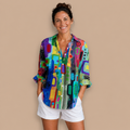 Dames casual blouse met lange mouwen knopen en abstract patroon Jelle Jora Mode