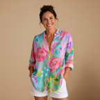 Dames casual blouse met bloemenprint lange mouwen en knopen Jelle Jora Mode